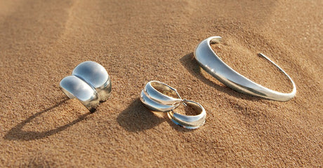 The Georg Jensen Curve Jewellery Collection