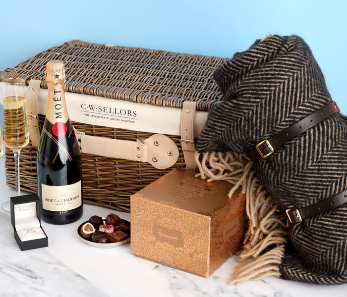 The Champagne Chocolate Proposal Picnic Hamper, S275